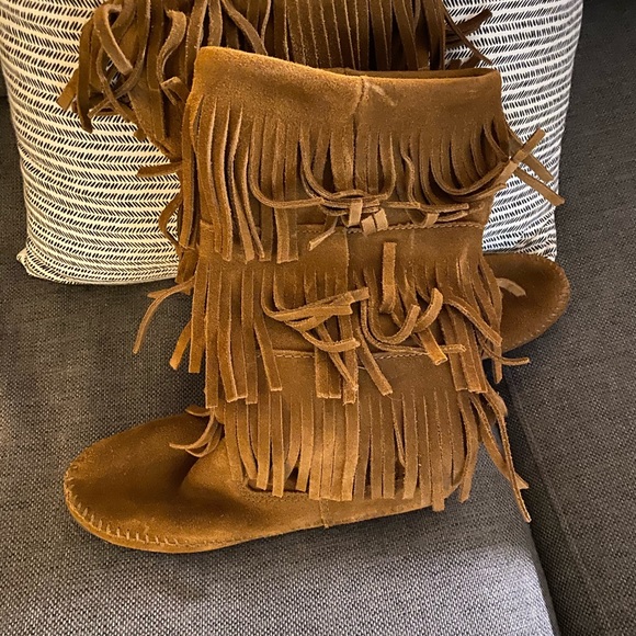 Minnetonka Suede Fringe Boots - Picture 2 of 3